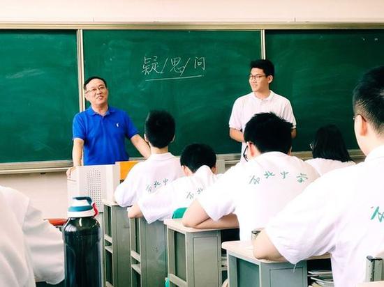 上海市市北中學國學校本課受追捧 于江河中感文化之美